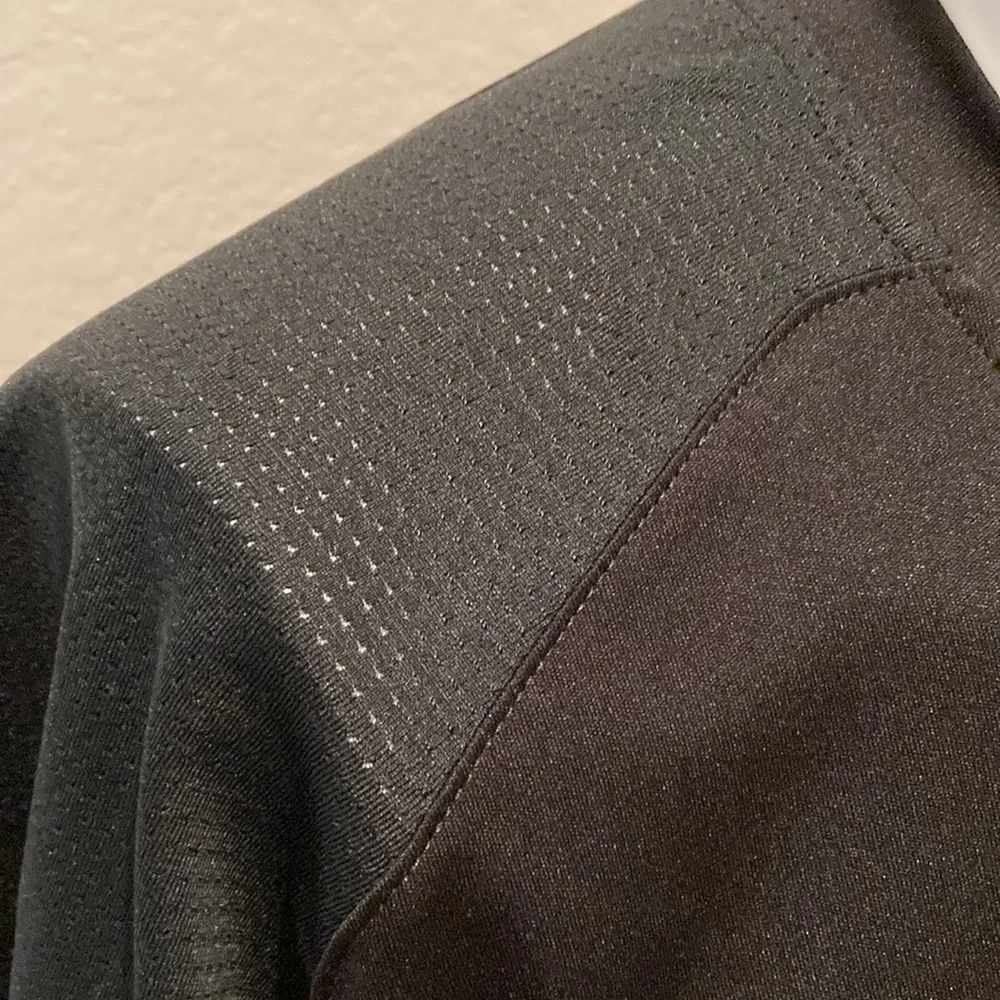 Adidas Mens XL‎ Shirt